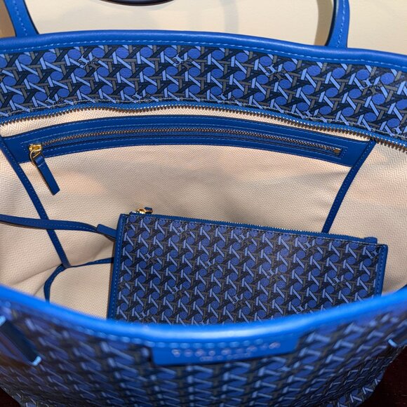 Tory Burch Ever-Ready zip tote, blue - Picture 4 of 4